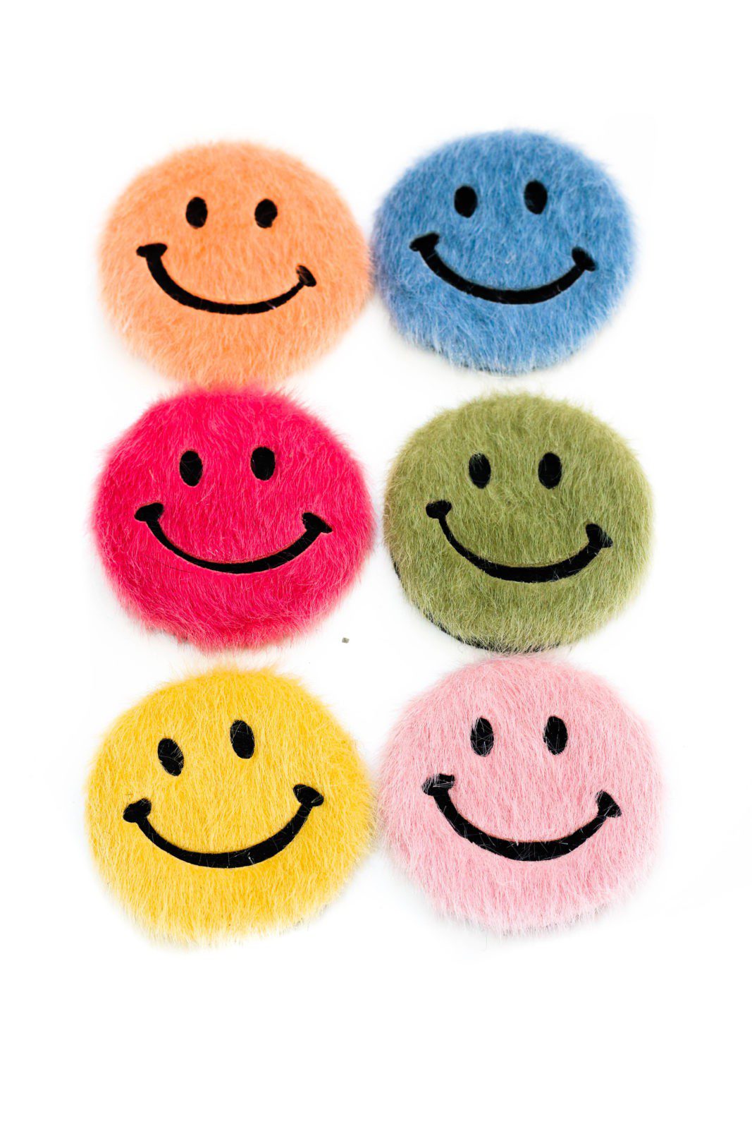 Smiley sew on fur patches - Image 2