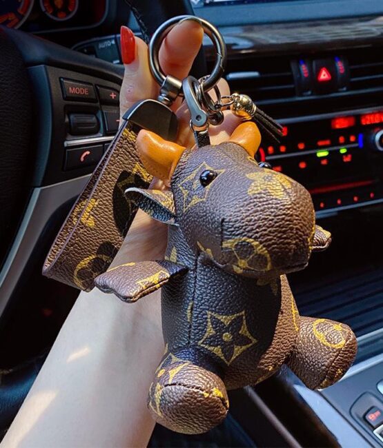 Fashion keychain leather pendant